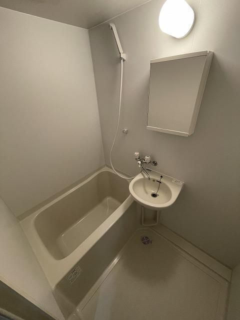 ロイヤルヒルズ石室 風呂画像