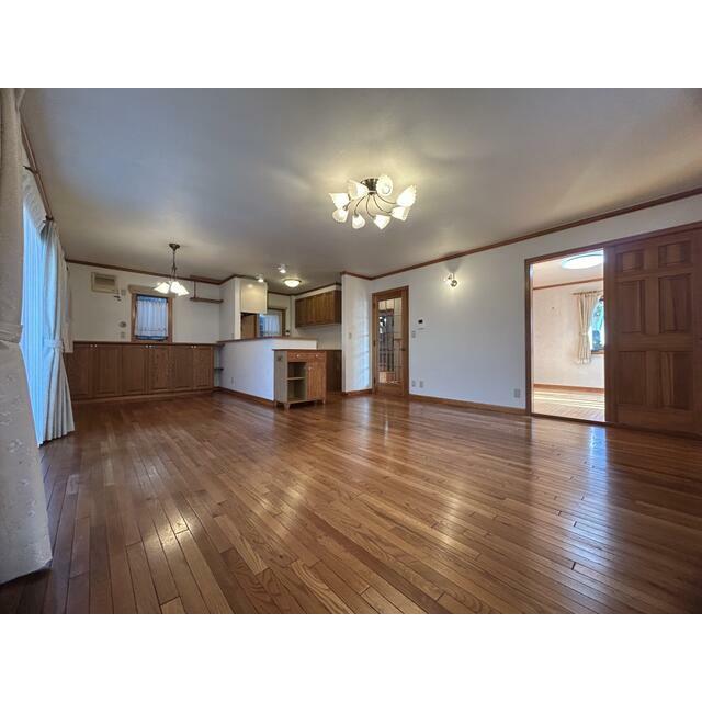 曽屋貸家 リビング