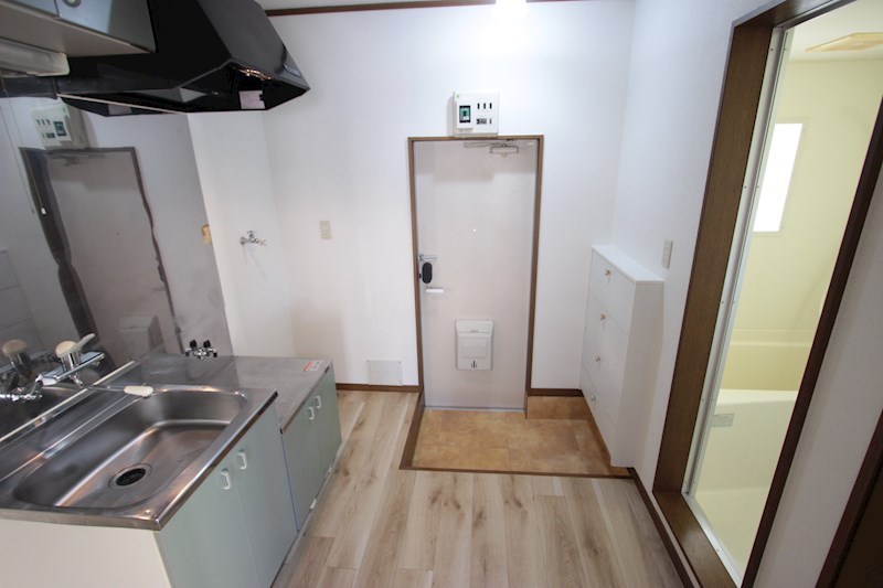 サンハイツ泉 玄関