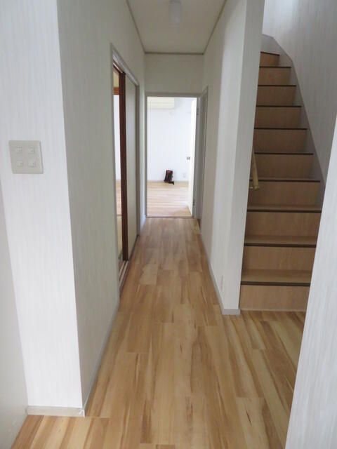 毛利台三丁目貸家 玄関