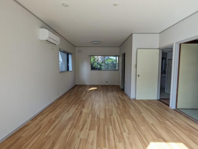 毛利台三丁目貸家 リビング