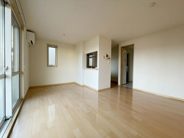 スプリングハーモニー リビング