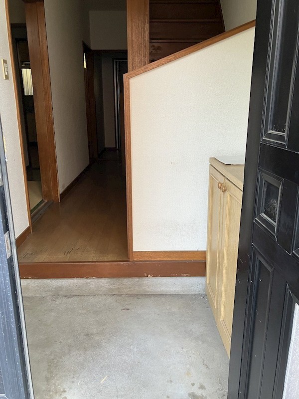 サンライズ 玄関