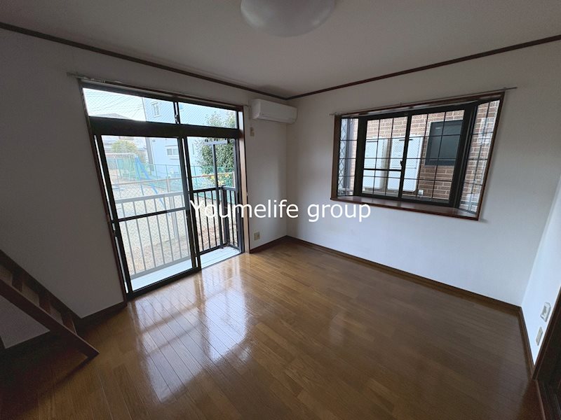 都ドルフ リビング