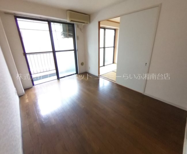 ステージ湘南第一 リビング