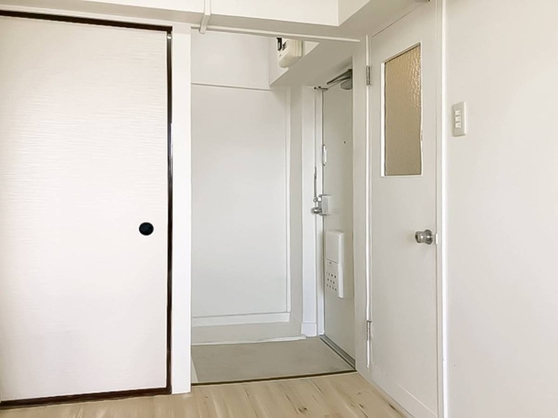 ビレッジハウス愛川3号棟 玄関