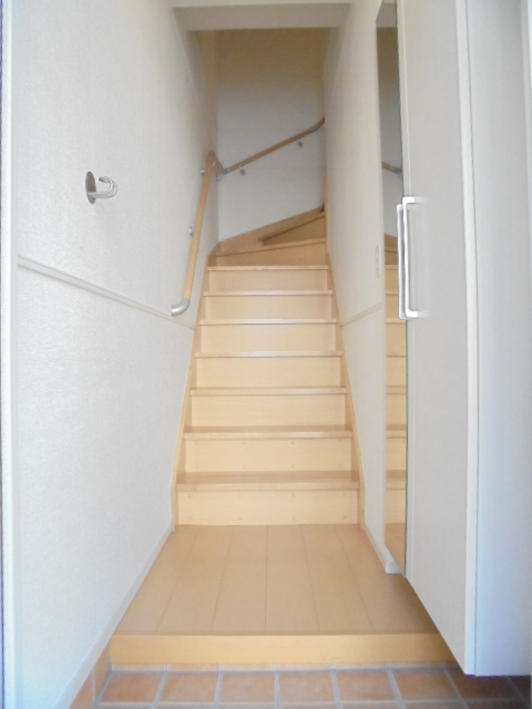 カルムＴ２ 玄関