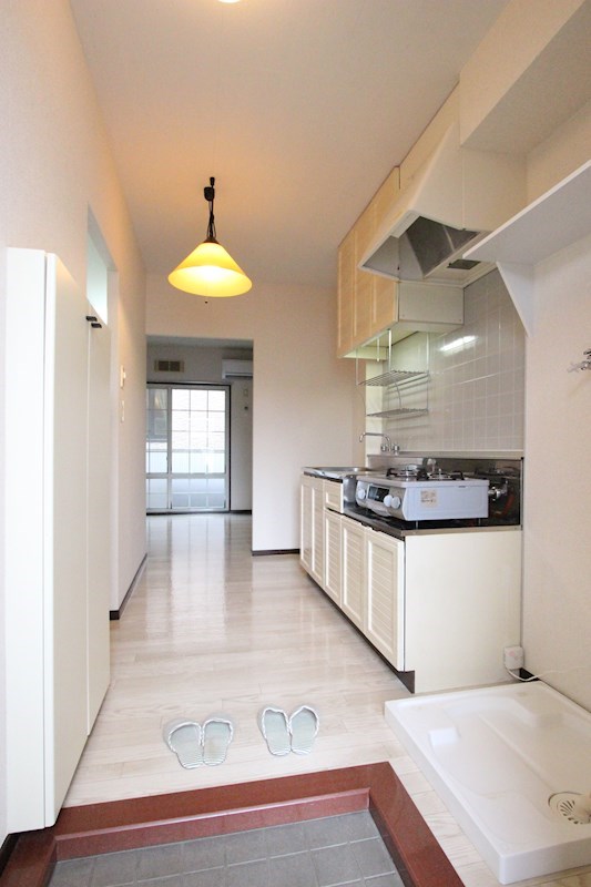 サンシティ岩原 玄関