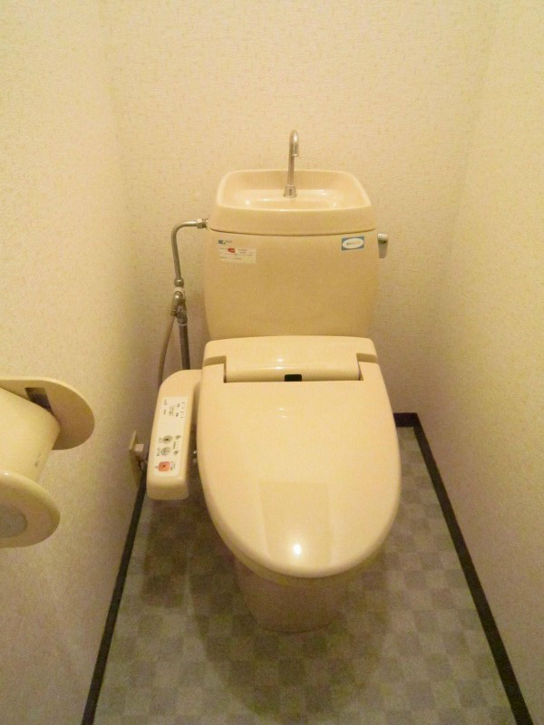 リヴェール鶴嶺 トイレ