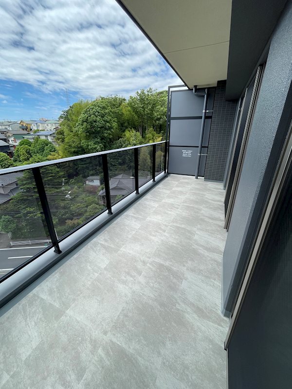 ヴェレーナ横浜戸塚グランラルジュ ベランダ