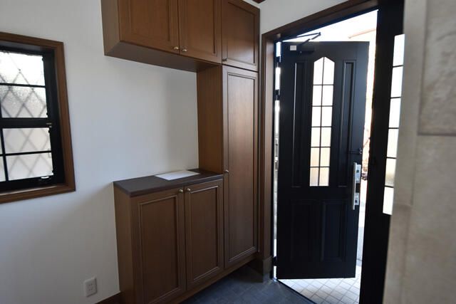 鵠沼海岸３丁目貸家 玄関