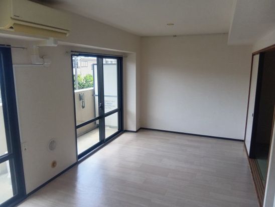 ロイヤルコート寒川 ベッドルーム