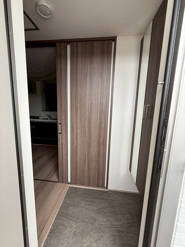 ゼラニウム湘南台 玄関