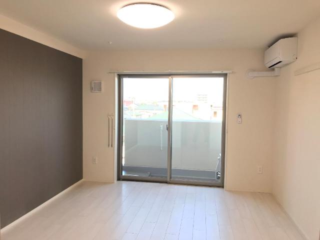 グランアイリス本厚木 リビング