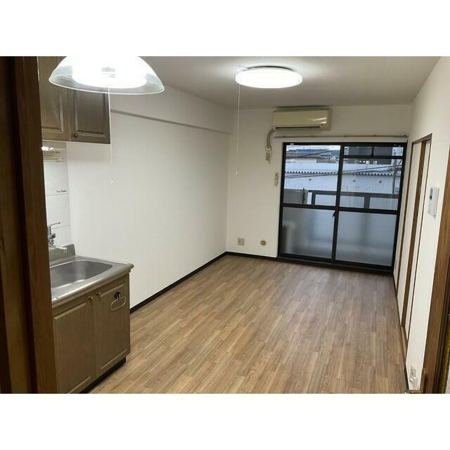 プリンスⅡビル リビング