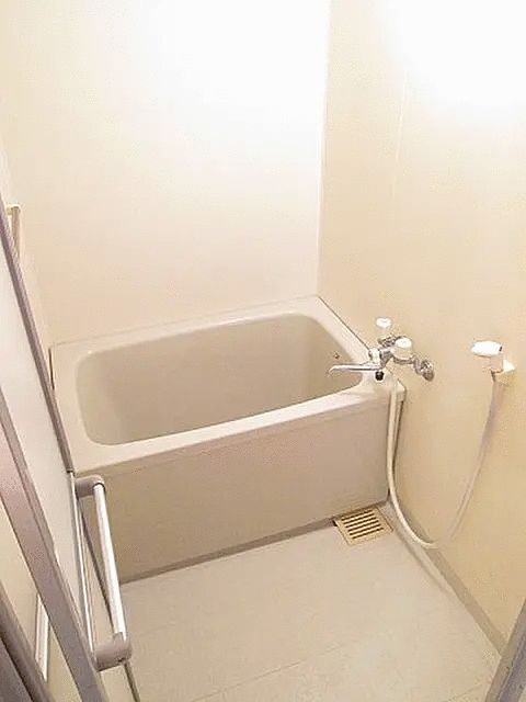 フローレンスユー 風呂画像