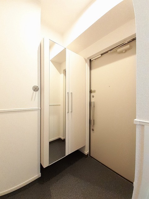 イデアルⅥ 玄関