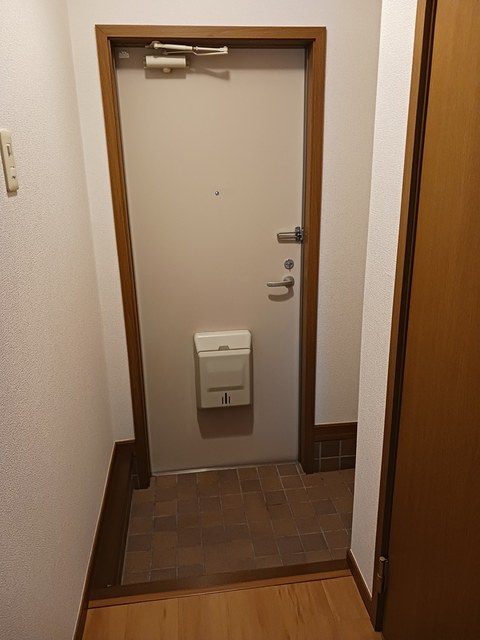 グランドシャリオⅠ 玄関