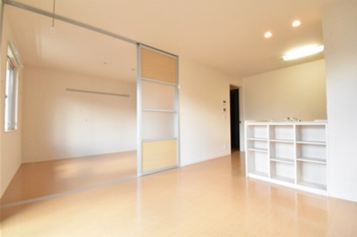 ベルシャイン厚木Ⅱ リビング