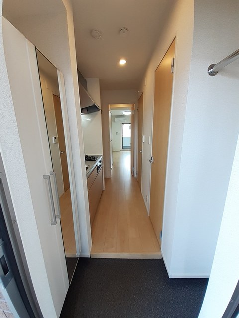 エレメントＳ 玄関