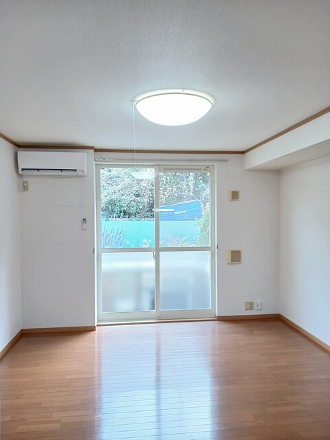 ペルレトゥルムＡ リビング