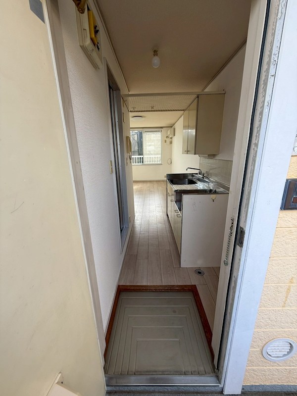 ヤマト南矢名ハウス 玄関