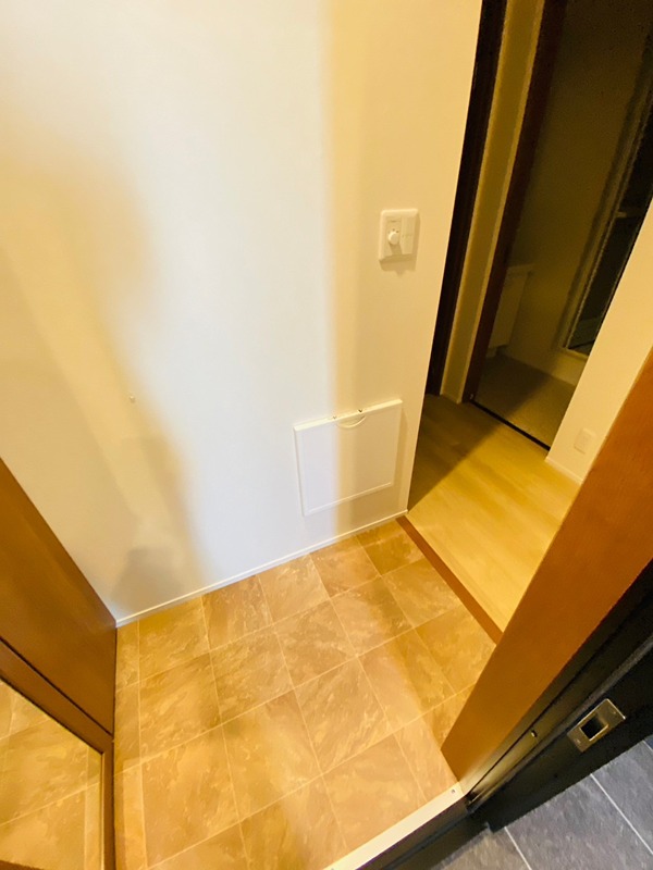 ヴァイセヴェレ鎌倉 玄関