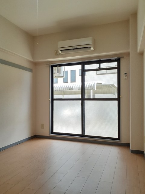 サンブライトいずみ リビング