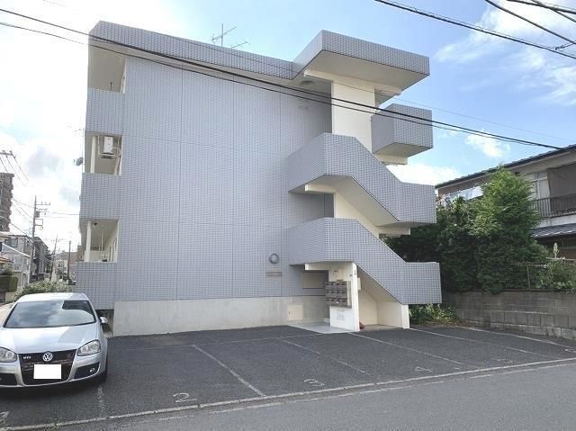 平成コーポ 駐車場
