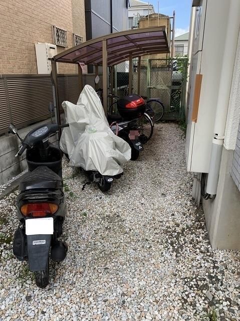 平成コーポ 駐車場