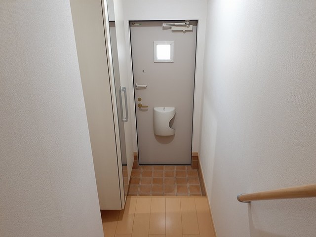 カーサ　アルドーレ 玄関