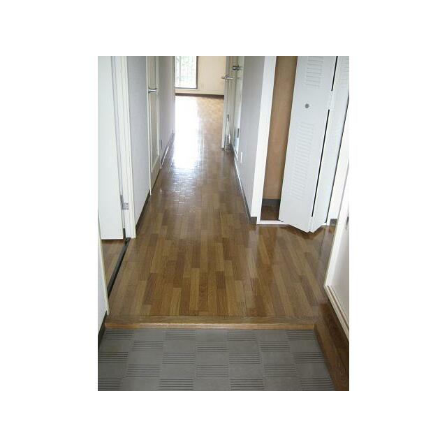 ドミールＥ東戸塚 玄関