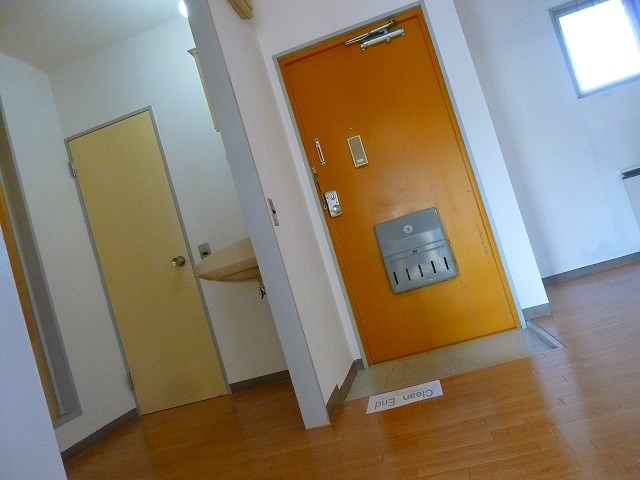 第二アサヒハイツ 玄関