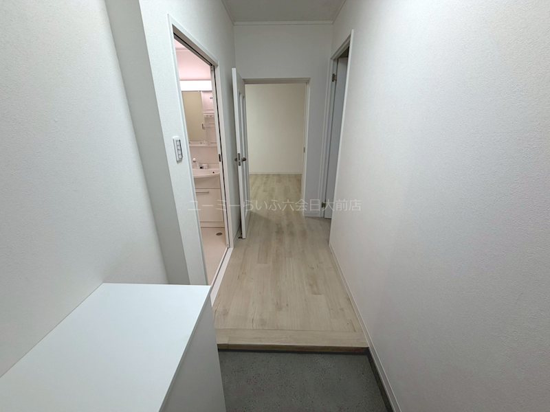 ロイヤルプラザ湘南 玄関