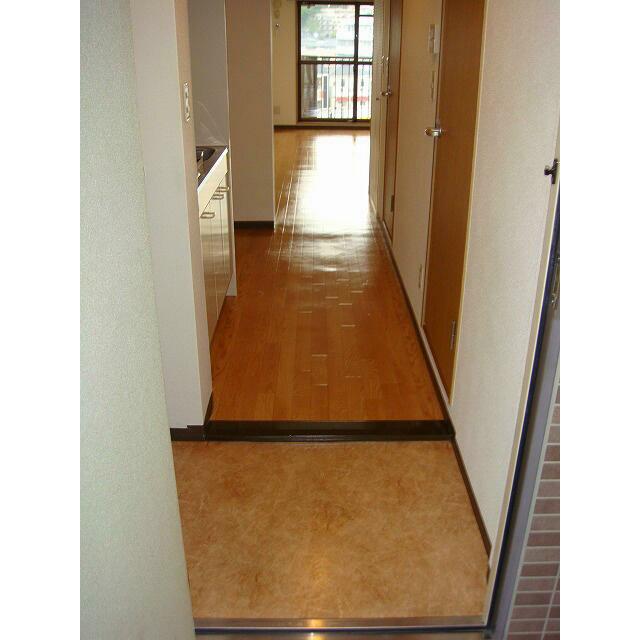 アヴェニール 玄関