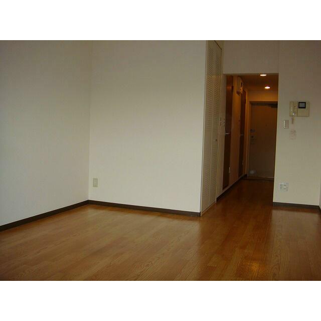 アヴェニール リビング