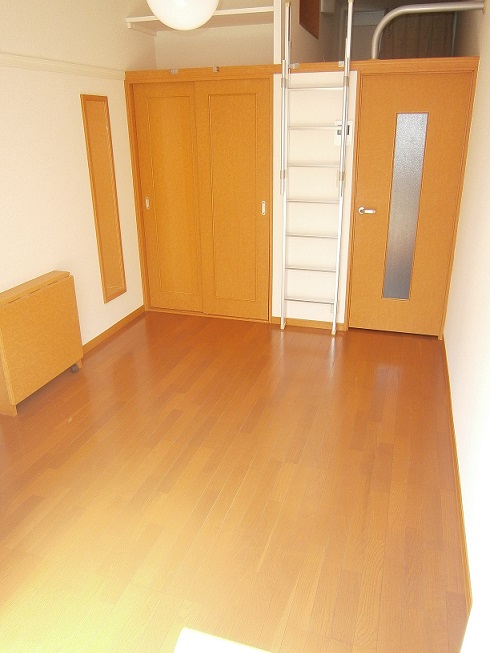 レオパレス戸塚踊場 リビング