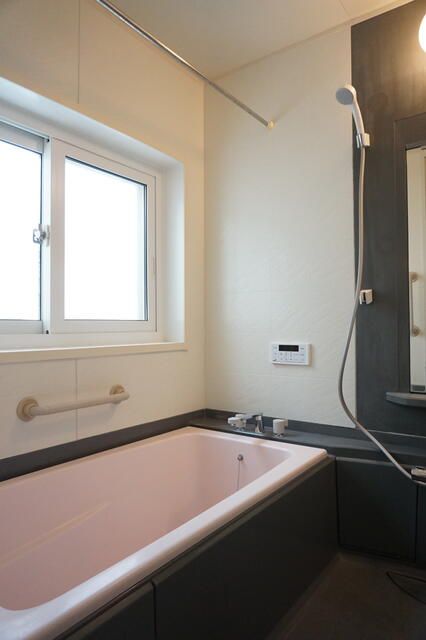 鵠沼海岸戸建て 風呂画像