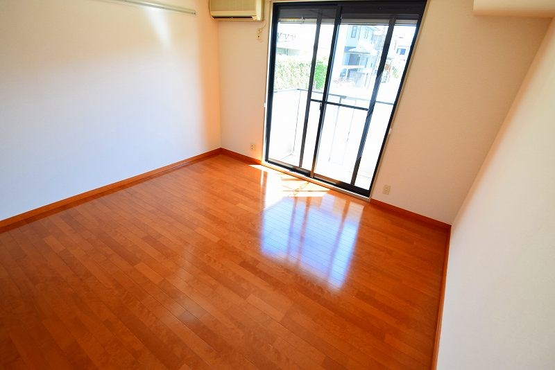 コーポラス泉 リビング