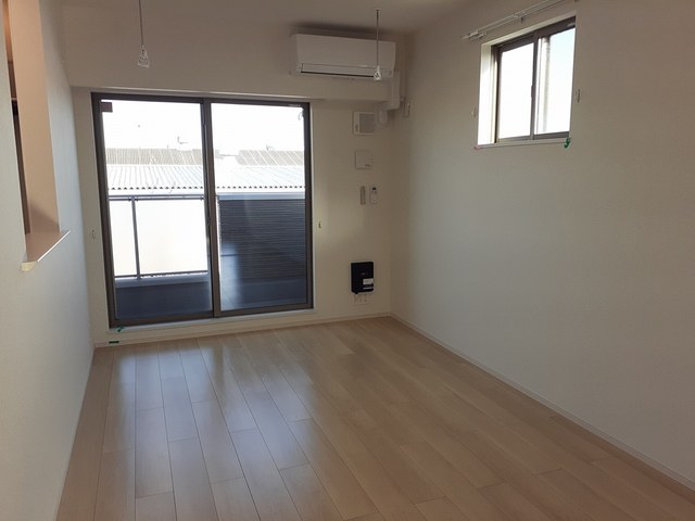 トランクイル・Ｙ リビング