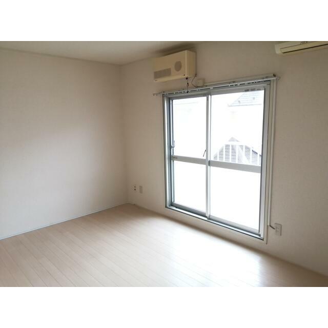 海老名三紫コーポ リビング