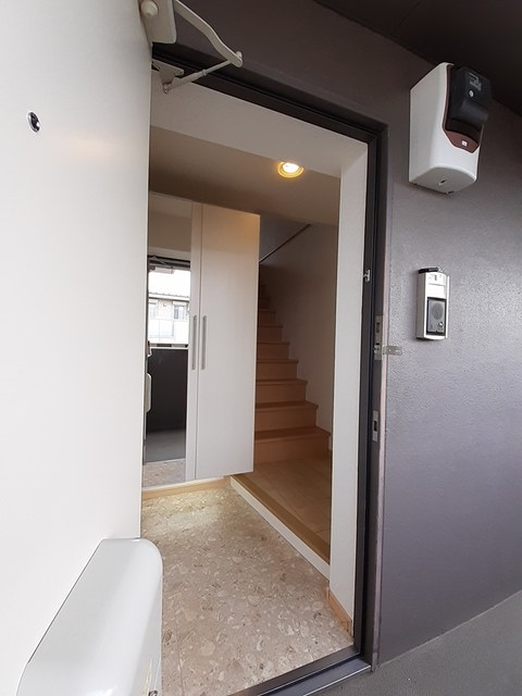 グロリア　レジデンス 玄関