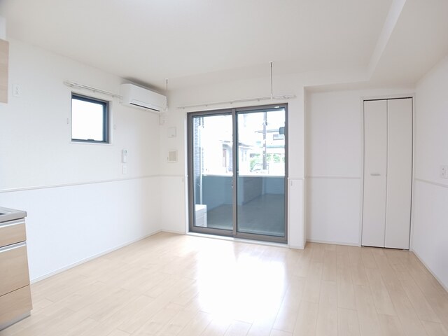 アルバ湘南Ａ リビング