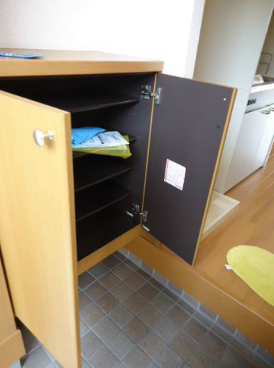 キャンパスコート 玄関