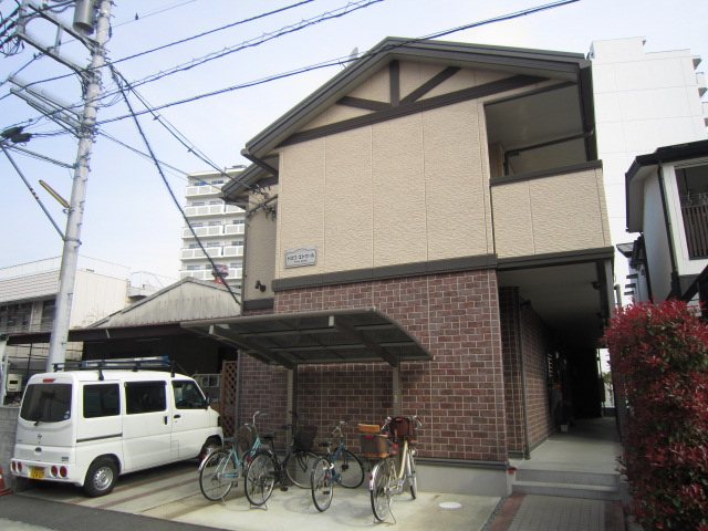 トロワ・エトワール 202号室 外観