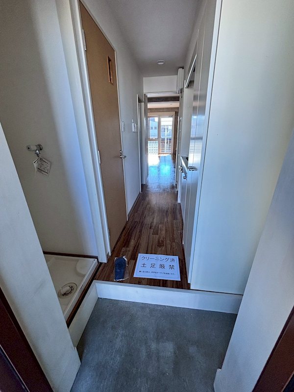 ウェルネス栄町 玄関