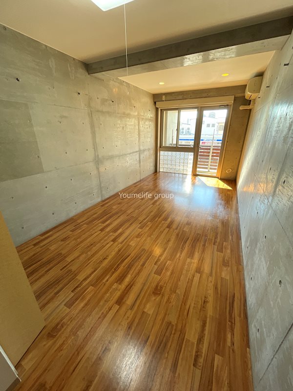 ウェルネス栄町 リビング