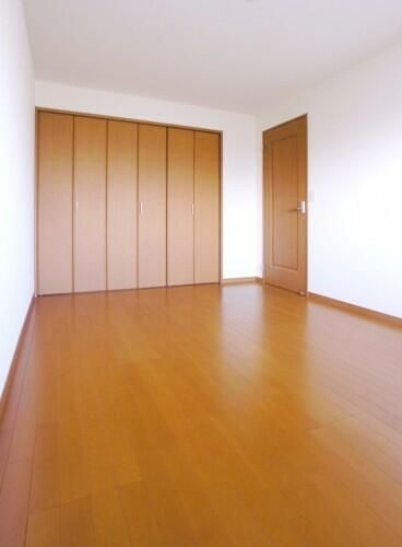 シンフォニア ベッドルーム