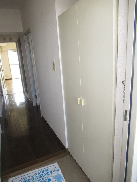 スカイコート 玄関