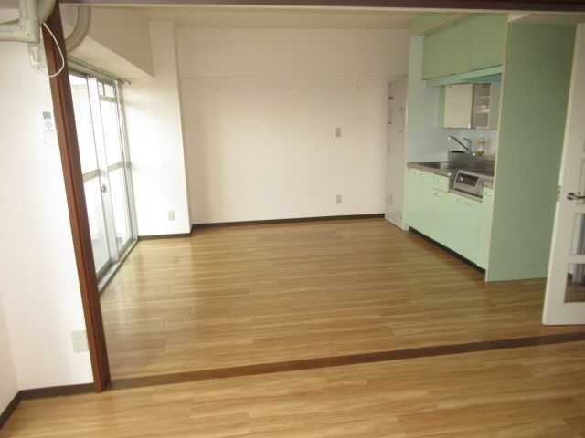 スカイコート リビング